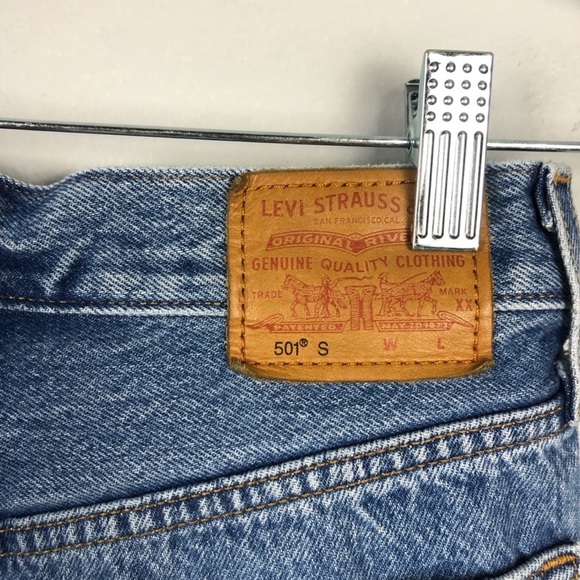 Levi’s 501 Skinny Distressed Jeans Size 24 - Picture 2 of 6